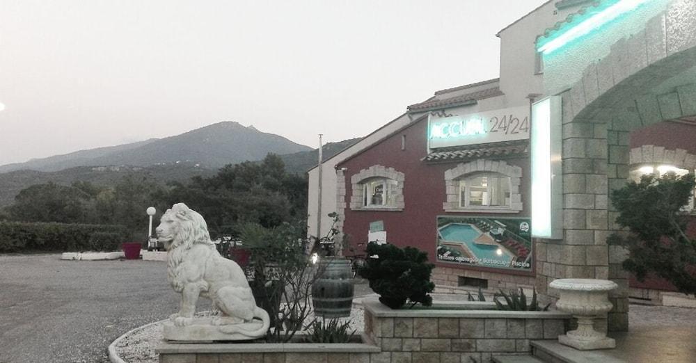 Le Neoulous Ξενοδοχείο Le Boulou Εξωτερικό φωτογραφία